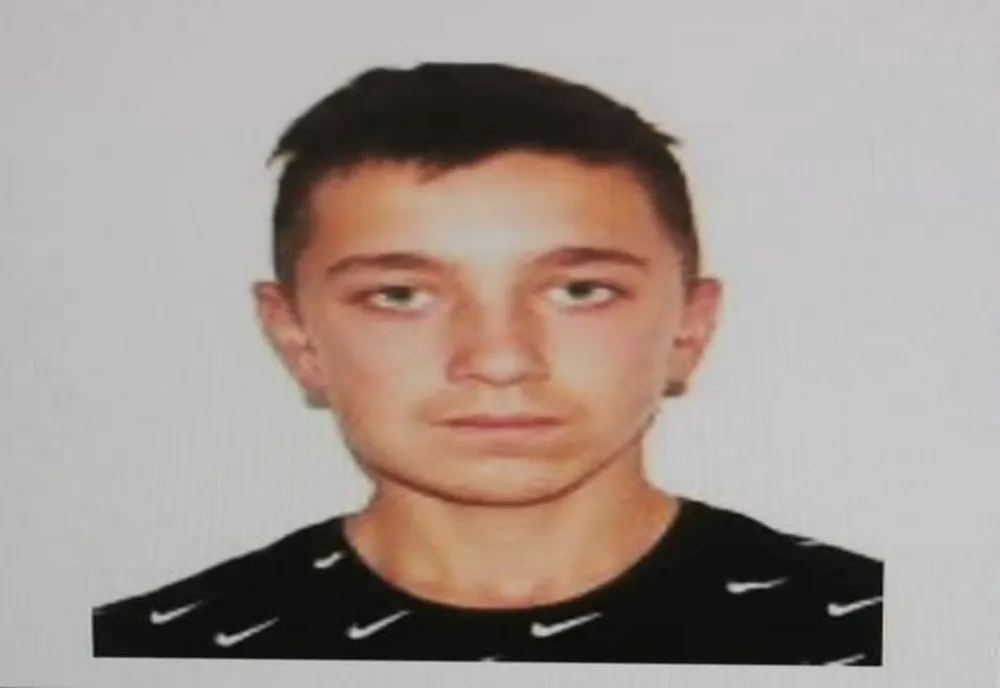 Minor de 14 ani căutat de polițiștii din Brașov
