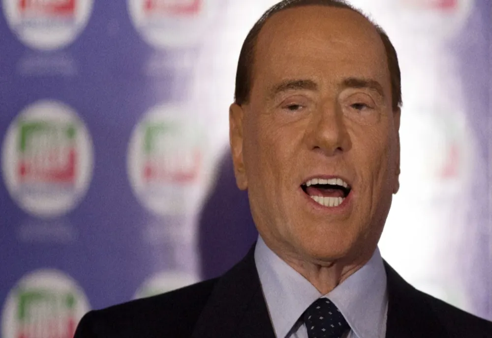 Fostul premier al Italiei și patron la AC Milan, Silvio Berluscoli a decedat luni dimineață