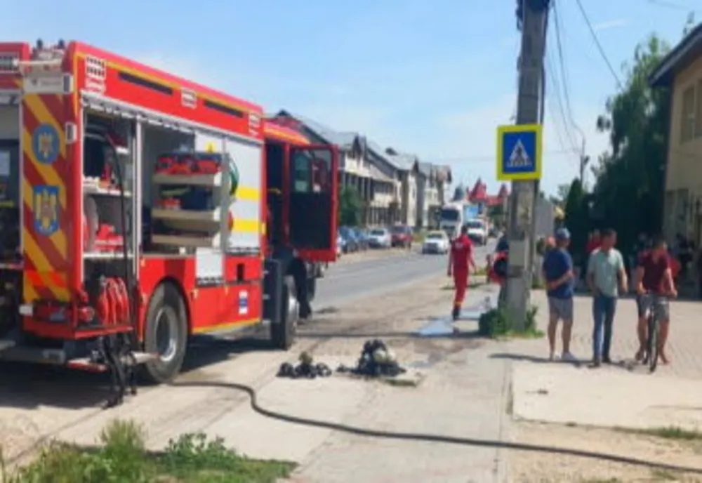 Tragedie la Codlea. Persoană moartă într-un apartament care a luat foc