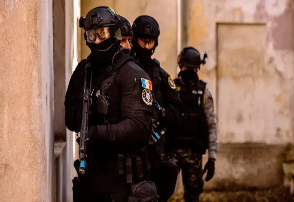 Percheziții în județele Brașov și Olt. Prejudiciu de 130.000 de lei