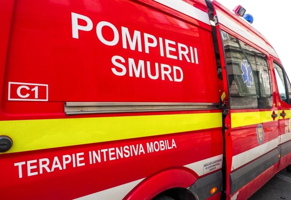 Pietoni spulberați pe trecerea de pietoni, după ce șoferul s-a înecat cu o bomboană. Unul dintre ei a murit