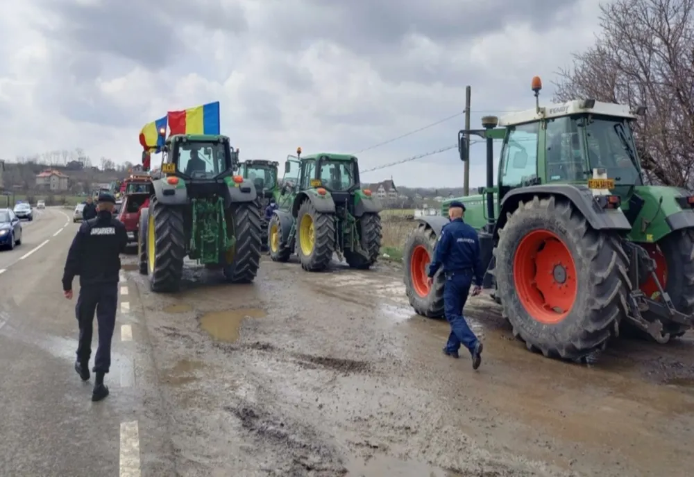 Fermierii amenință din nou cu proteste care pot paraliza economia