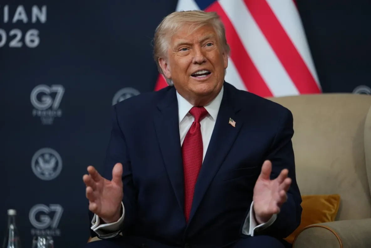 Trump anunță taxe vamale de 100% pentru medicamentele generice, din 2028