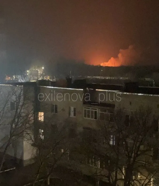 Incendiu puternic la un depozit de combustibil din Krasnodar după un atac cu dronă al Ucrainei