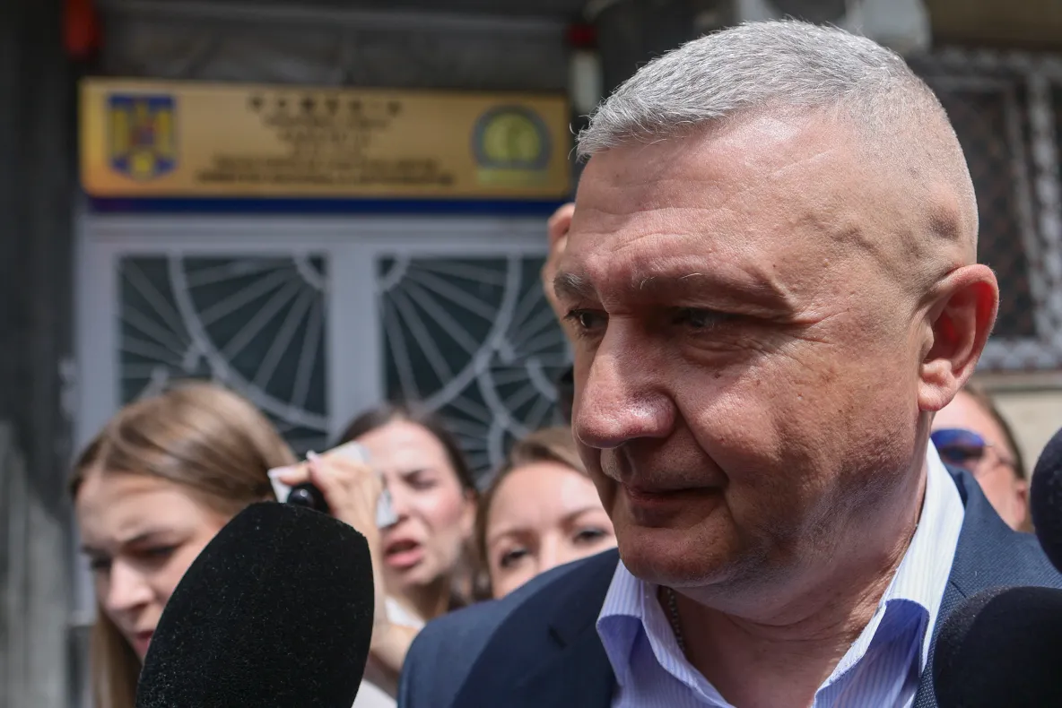 Curtea de Apel îl lasă pe generalul Gheorghiță Vlad fără telefon. Instanța a respins cererea șefului Statului Major al Armatei