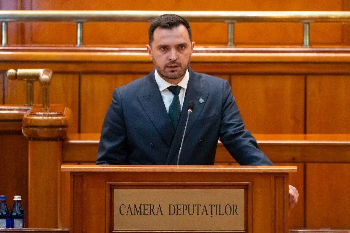 Mihai Enache (liderul deputaților AUR): „Nicușor Dan exclude opoziția de la consultări și încearcă să vândă drept reformă un Cod al urbanismului care birocratizează și mai mult România”