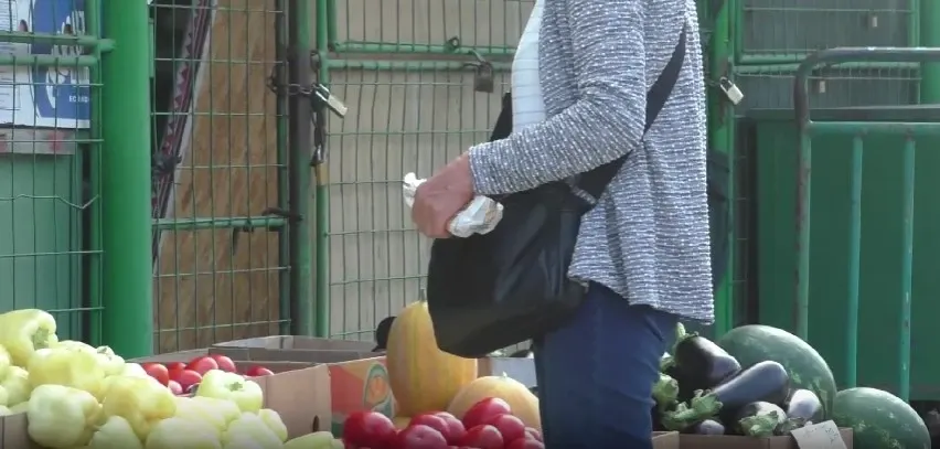 Pensii mici, prețuri mari. Bătrânii numără fiecare leu