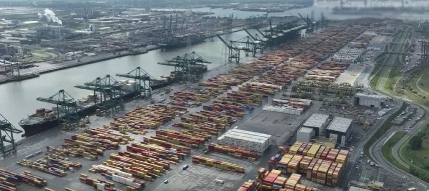 Scurgere toxică în al doilea cel mai mare port din Europa. Peste 150 de oameni au ajuns la spital