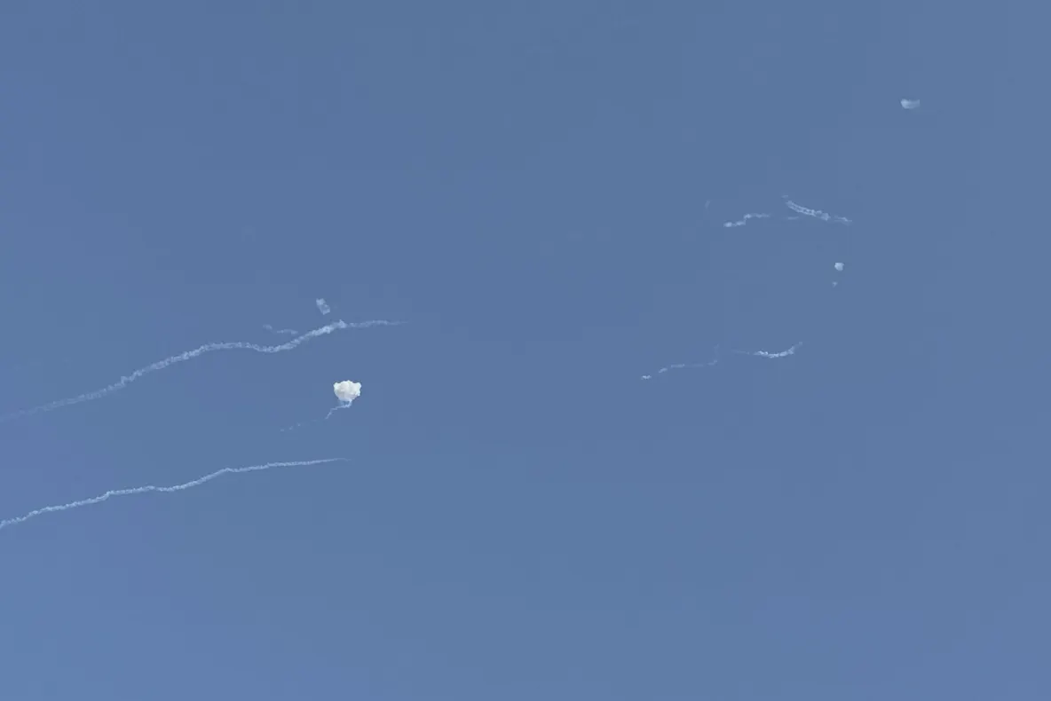 Escaladare în Orientul Mijlociu. Explozii la Doha și alerte în Bahrain și EAU după atacurile Iranului