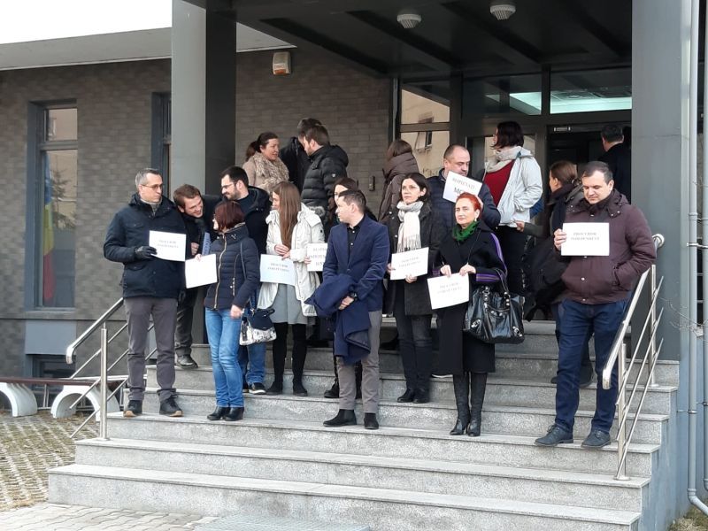 Procurorii suspendă activitatea și vor ca Guvernul să nu mai dea OUG în justiție!