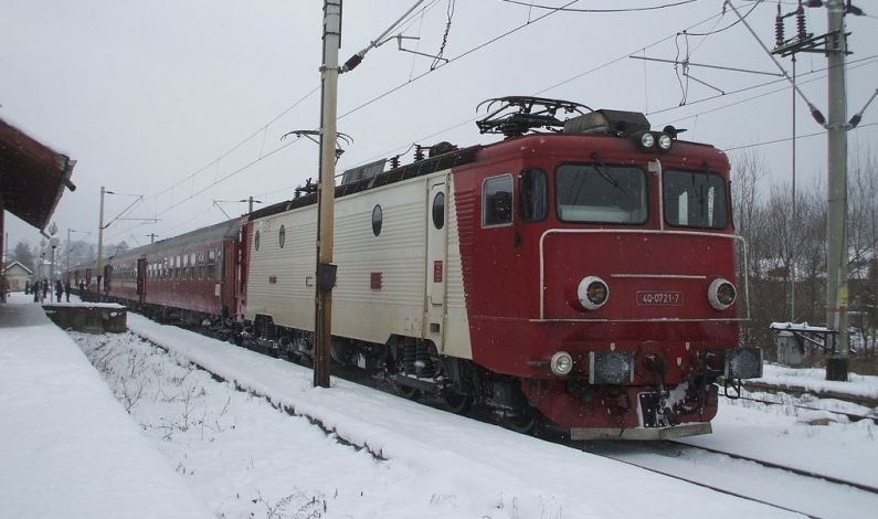 Circulație feroviară oprită, în județul Brașov