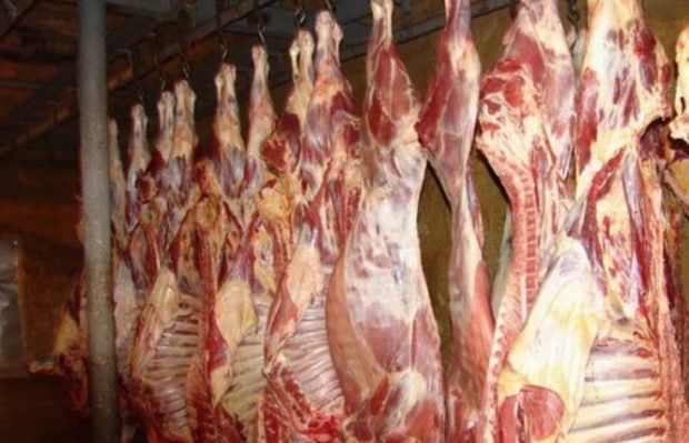 De astăzi puteți cumpăra carne de miel din piețele brașovene