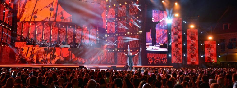 Finaliștii concursului de interpretare Cerbul de Aur și-au ales melodiile românești
