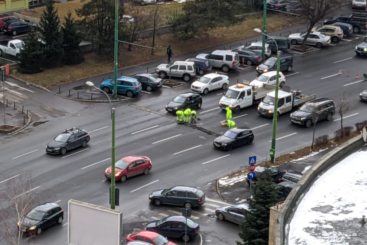 Limitatoarele de viteză de la Meşotă, montate ILEGAL