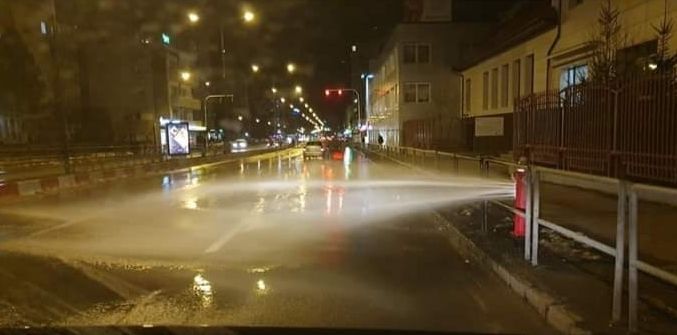 Inundație, acum, pe Calea București