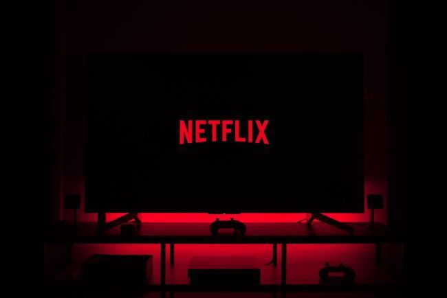 Știați că puteți viziona mii de filme pe Netflix cu ajutorul unor coduri?