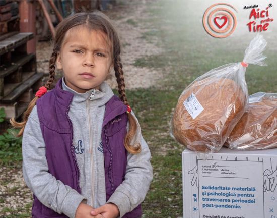 FOTO Alimente și haine pentru persoanele defavorizate din județ!
