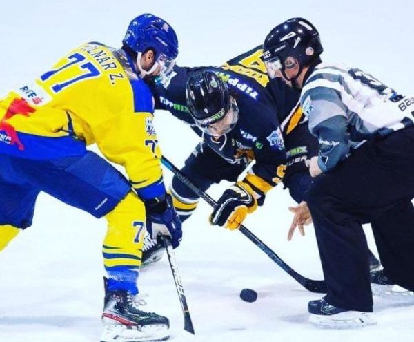 HOCHEI: Corona Wolves Brașov, în finala Erste Liga !!!