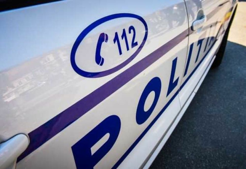 Anchetă la o școală din Botoșani: Diriginta, acuzată că și-a bătut elevii la un hotel din Brașov