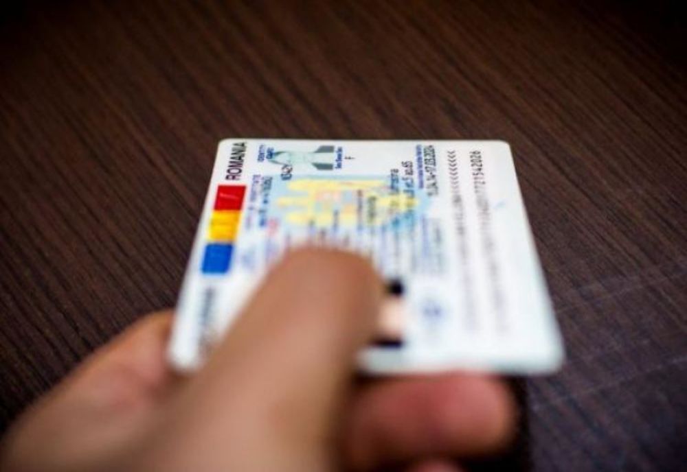E oficial! De luni se emit cărți de identitate electronice