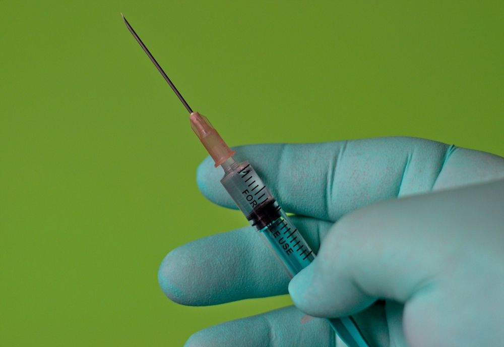 Motivați să se vaccineze cu 100 de lei