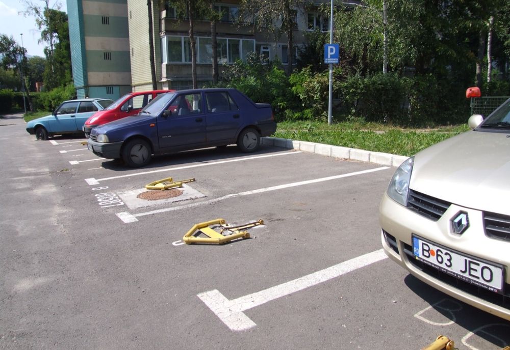 VIDEO Reîncep procedurile de reatribuire a locurilor de parcare rezidențiale din municipiul Braşov