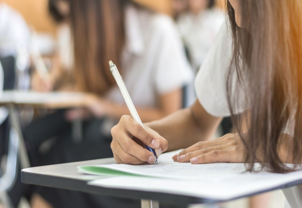 Evaluarea Națională 2022. Proba la Limba și literatura română - Emoții pentru peste 155.000 de elevi