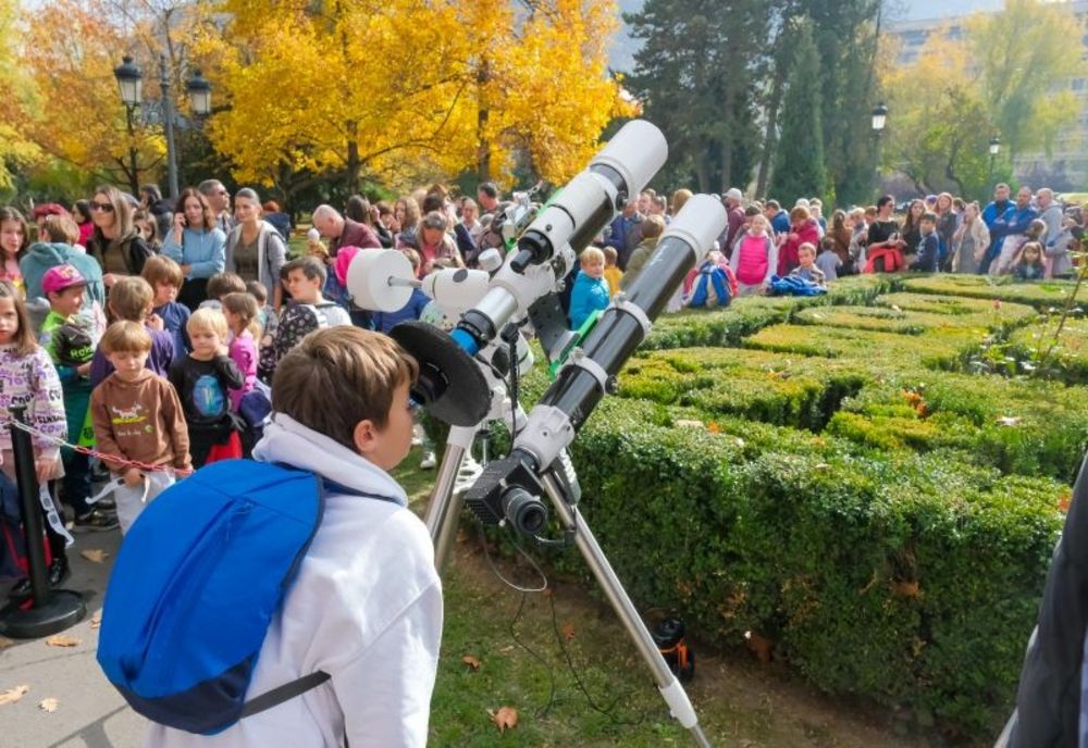 Din 2023, Grădina Zoologică Brașov va oferi și observații astronomice 