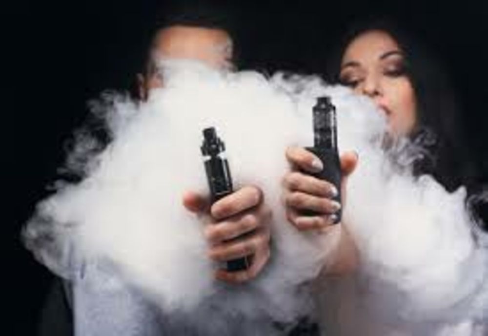Țigările electronice aromate vor fi interzise