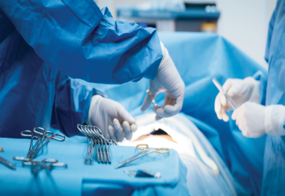 Dosarul "dispozitive medicale de la morți" este doar vârful aisbergului. Un deputat susține că sistemul se practică în toată țara