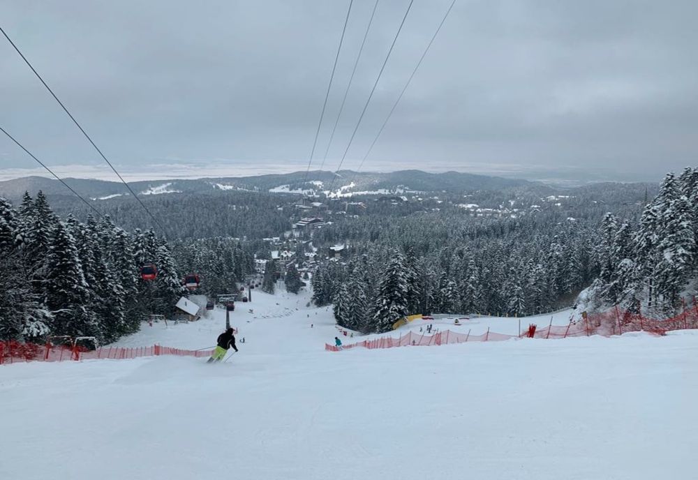 De mâine se va putea schia pe toate pârtiile din Poiana Brașov