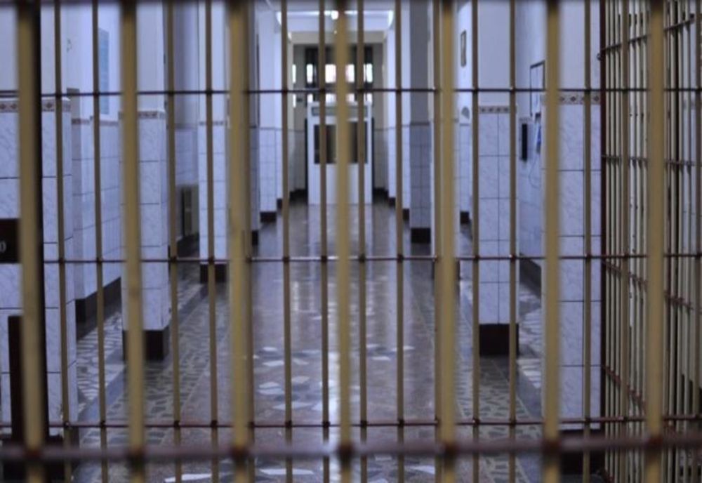 POLIȚIȘTII DE PENITENCIAR PROTESTEAZĂ LUNI ÎN FAȚA ANP 
