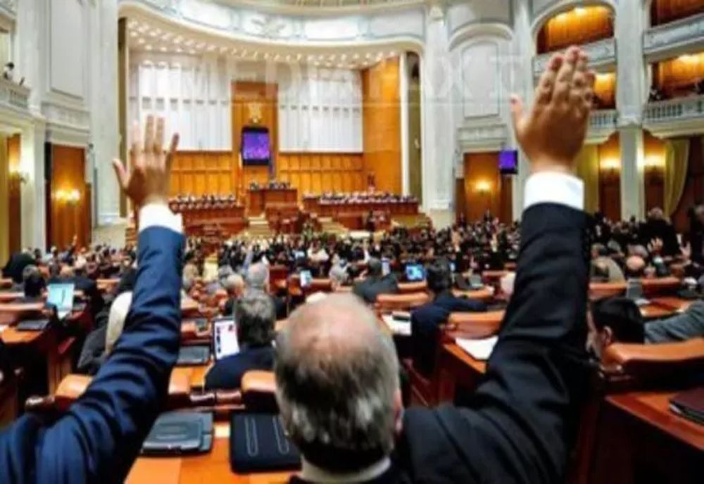 Transport DECONTAT pentru bugetari, în plină criză! Artificiile Coaliției de guvernare - Cine ar urma să beneficieze