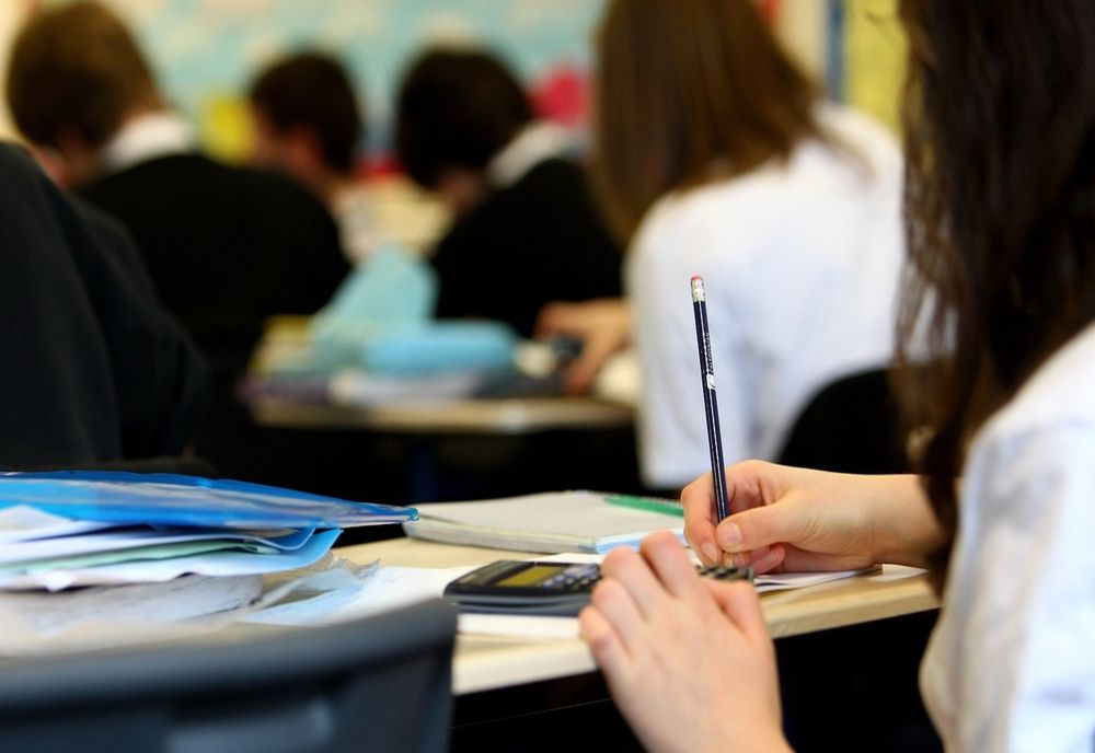 Profesorii vor fi instruiți pentru a identifica elevii DROGAȚI