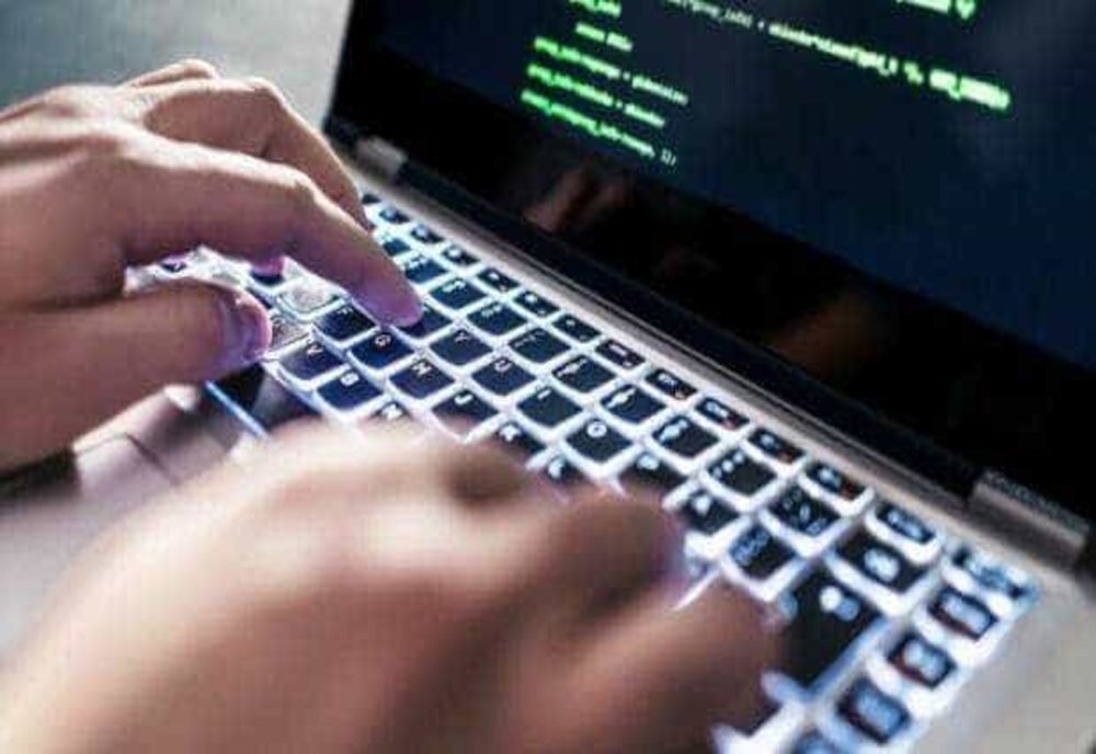 DNSC: DATELE PERSONALE APARENT NESEMNIFICATIVE POT FI FOL0SITE DE HACKERI PENTRU FRAUDE ȘI FURT DE IDENTITATE