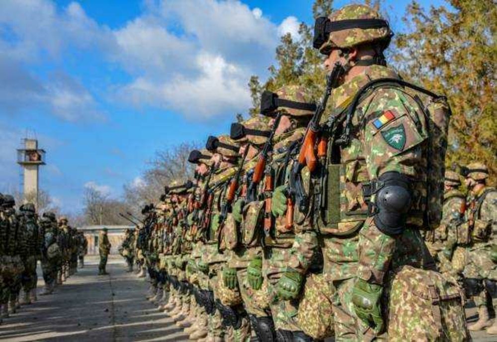 ROMÂNIA SE ÎMPRUMUTĂ PE 40 DE ANI PENTRU APĂRARE. ILIE BOLOJAN: SCOATEM BANI DIN PIATRĂ SEACĂ PENTRU SIGURANȚA ȚĂRII