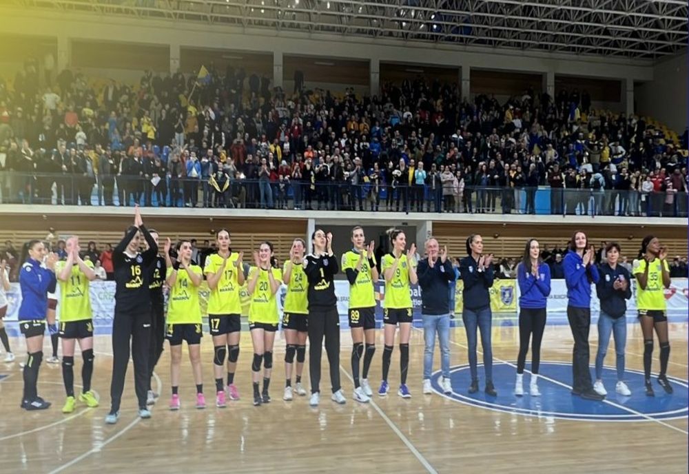 HANDBAL FEMININ: CORONA BRAȘOV ESTE PE PRIMUL LOC ÎN LIGA FLORILOR DUPĂ SUCCESUL CU RAPID!
