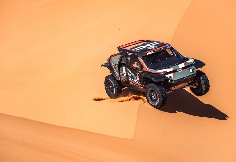 PROBLEME PENTRU DACIA ÎN RALIUL DAKAR