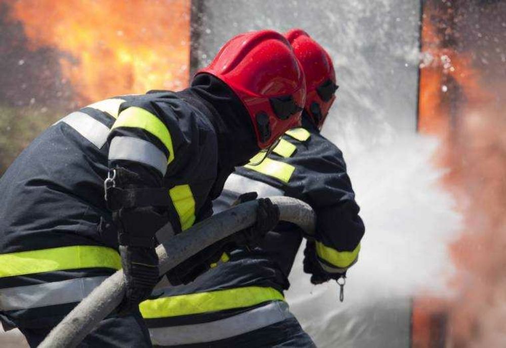 Un tânăr de 16 ani a fost găsit mort după un incendiu la o casă, în județul Brașov
