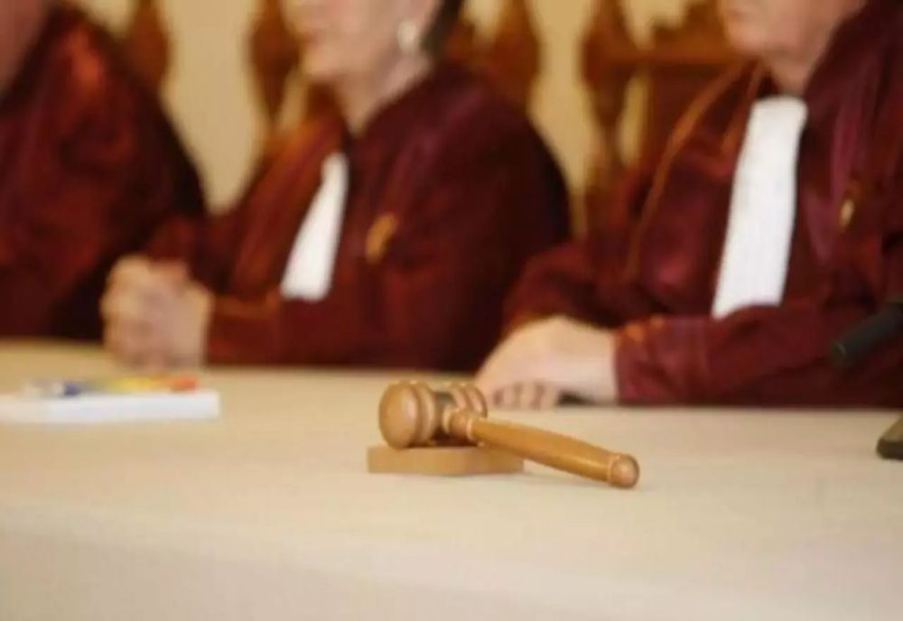 SURSE: Reforma pensiilor speciale, făcută de Bolojan, ar putea să pice la CCR: ședință crucială astăzi