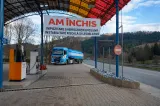 Patronul unei benzinării a pus lacătul pe ușă: ”Nu mai fac față”