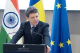 Nicușor Dan amenință cu reexaminarea Legii decarbonizării: „România nu poate pierde miliarde din PNRR”