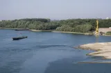 Dunărea a ajuns la -116 cm la Ruse. Muniții neexplodate și o bombă de aviație, scoase la iveală de ape