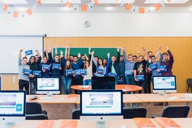 foto Mondly IESC Aula