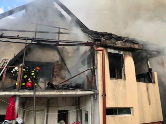 incendiu schei