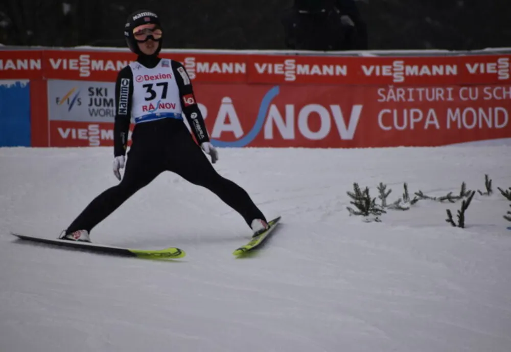 Prima etapă de Cupă Mondială la sărituri cu schiurile de la Râșnov a fost câștigată de o sportivă din Slovenia