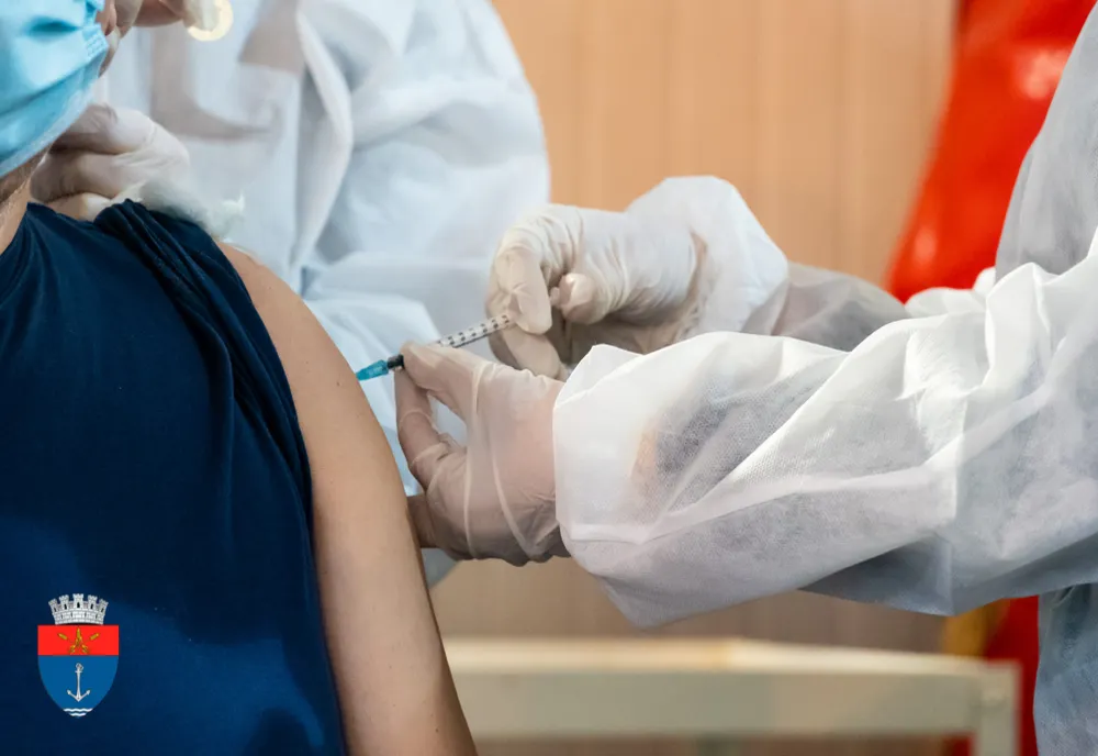 Reacție adversă severă după vaccinarea cu Pfizer, la Brașov! Un tânăr a fost inconștient, ieri, câteva secunde!