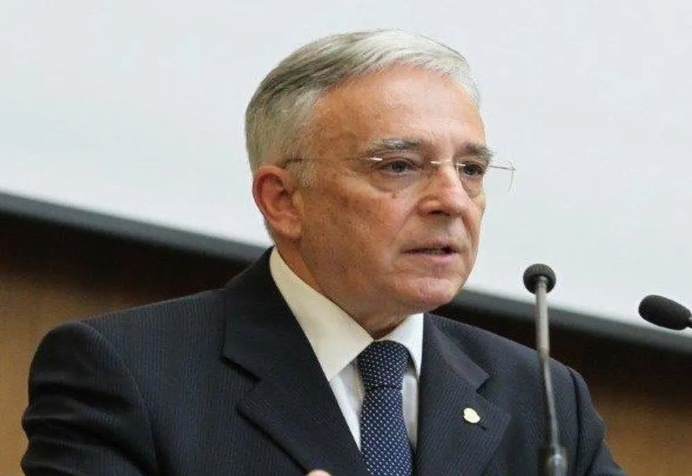 Culisele statului paralel | Adrian Vasilescu, dezvăluiri despre cum a ajuns Mugur Isărescu premier. Cine a făcut presiuni