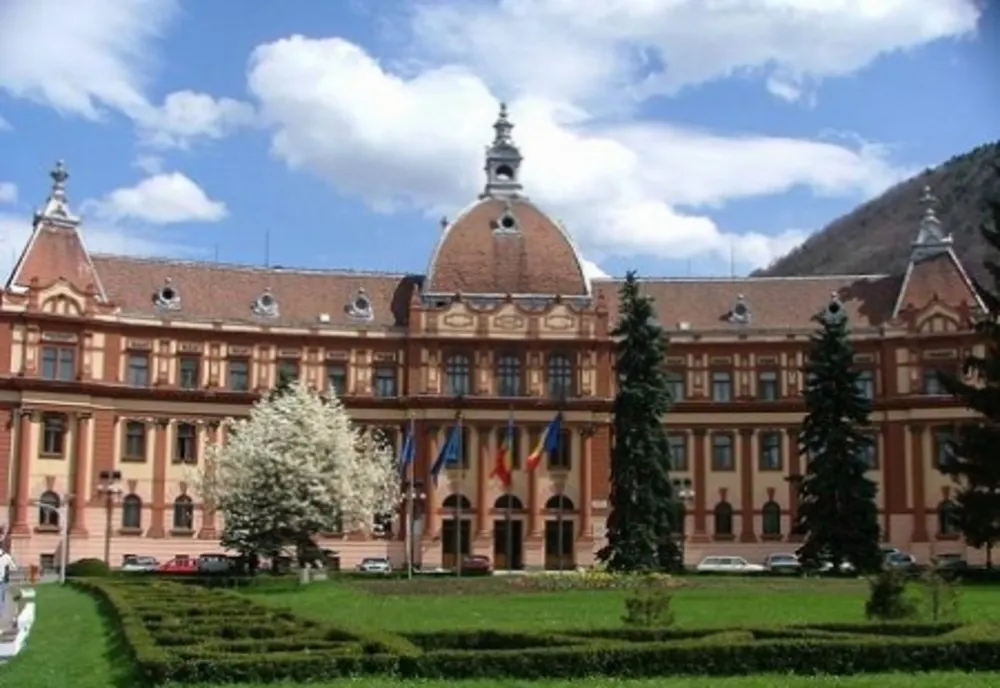 GREVĂ, astăzi, la Prefectura Brașov