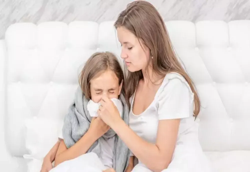 Val de GRIPE și VIROZE în rândul copiilor! Medicii trag un semnal de ALARMĂ: care este CAUZA principală și ce trebuie să știe părinții